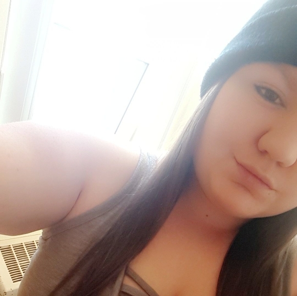 Meet your Posher, Rachelle - Picture 1 of 1